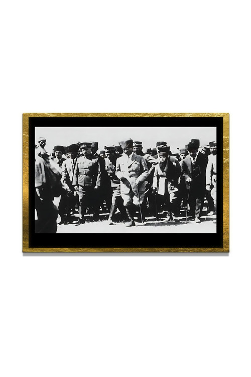 Yapay Zeka İle Yenilenmiş Atatürk Fotoğrafları Siyah Beyaz Cam Tablo, 3D Dekoratif Baskı 569
