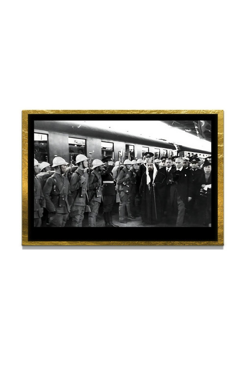 Yapay Zeka İle Yenilenmiş Atatürk Fotoğrafları Siyah Beyaz Cam Tablo, 3D Dekoratif Baskı 191