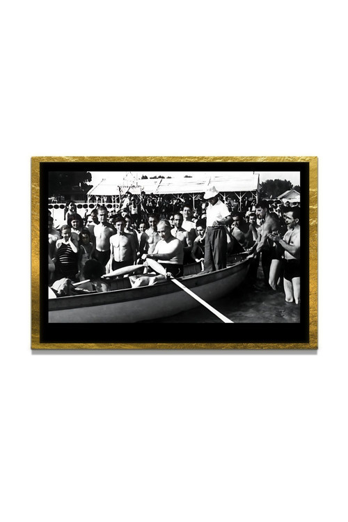 Yapay Zeka İle Yenilenmiş Atatürk Fotoğrafları Siyah Beyaz Cam Tablo, 3D Dekoratif Baskı 95