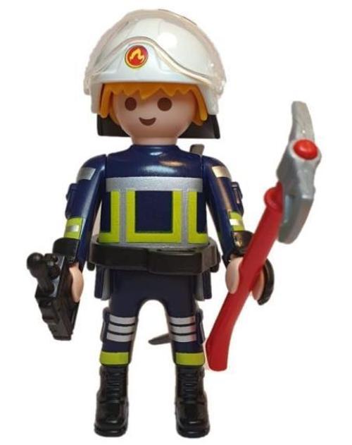 Figures 70638 Series 23 - FireFighter