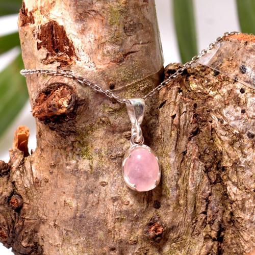 Berceste Model Pembe Kuvars Taşı Gümüş Kolye - Küçük Boy