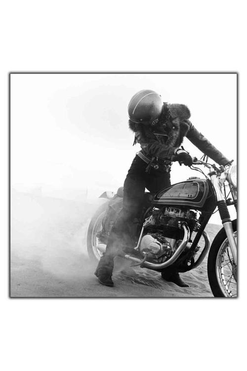 Siyah Honda Shadow Ve Motorcu Siyah Beyaz Kanvas Tablo