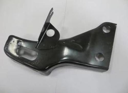 1989-1997 Toyota Hilux Pıck Up Ln85- Ön Tampon Bağlantı Braketi Sağ (Tyg) (Adet) (Oem No:5201135060)