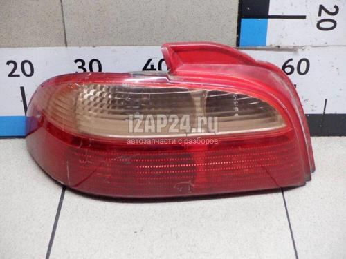 Stop Lambası Avensis  98-00 Duysuz Sol (Oem No: 81561-05050)