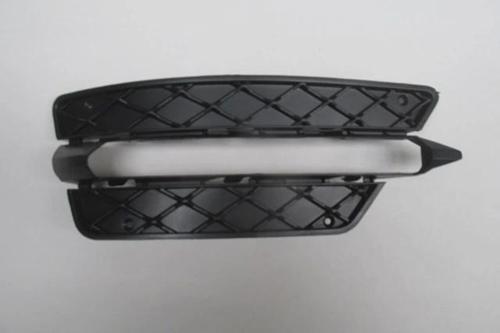 2011-2013 Mercedes C Class W204 Sis Lamba Kapağı Sağ (Nikelaj Çıtasız) (Oem No:2048851453)