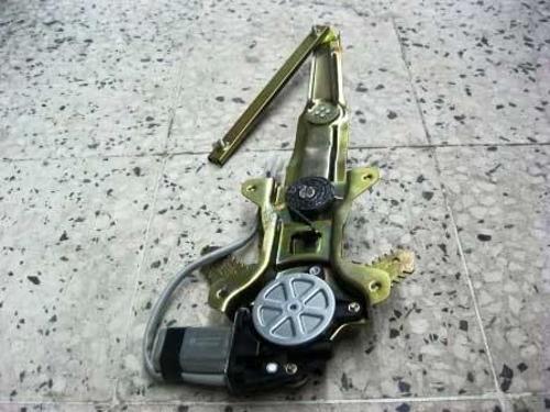 Kriko Cam Hılux 07-08 Ön Motorlu Rh Toyota Hılux (Oem No: 1004Krc2007001)