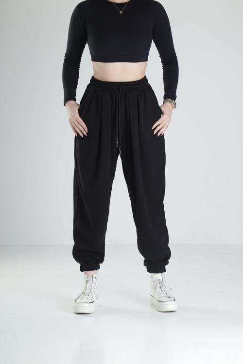 Paça Lastikli Pileli Siyah Jogger Pantolon