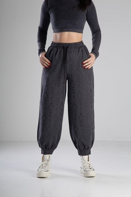 Paça Detaylı Pantolon
