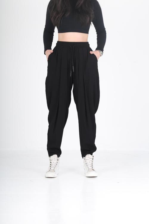 Bürümcük Kumaş Siyah Pileli Jogger Pantolon