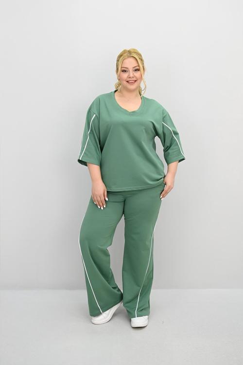 Kadın Büyük Beden Kısa Kollu V Yaka Ara Biye Detaylı Eşofman Takımı 8181-25