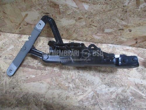 Kaput Menteşesi Sol Opel Insıgnıa B Bm 18- (Oem No: 39085087)