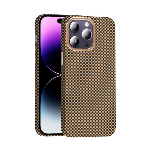 iPhone 14 Pro Max Kılıf M-safe Şarj Özellikli Karbon Fiber Görünümlü Gros Kılıf
