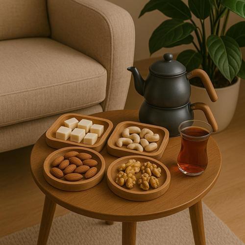Doğal Ahşap Çerezlik ve Kahvaltılık – 4 Parçalı Sunum Tabağı T13