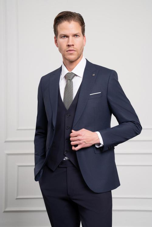  Erkek Lacivert Trend Yelekli Kombinli Yünlü Slim Fit Sivri Yaka Takım Elbise