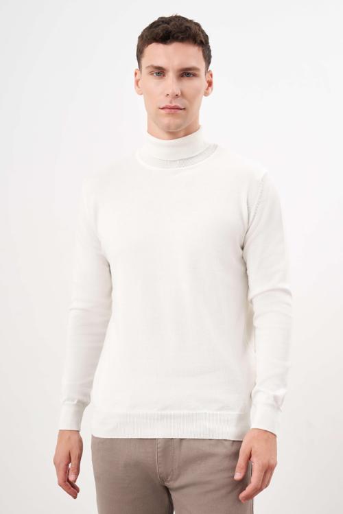  Erkek Ekru Basic Balıkçı Yaka Dynamic Fit Rahat Kesim Triko