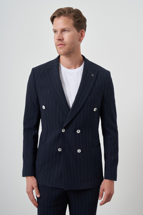 Erkek Lacivert Trend Kruvaze Slim Fit Sivri Yaka Takım Elbise
