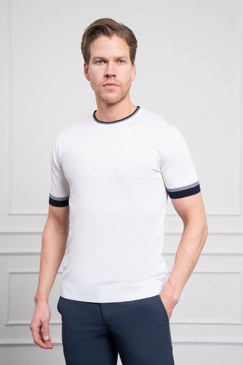 Erkek Beyaz Trend Polo Yaka Dinamik Fit Rahat Kesim T-Shirt
