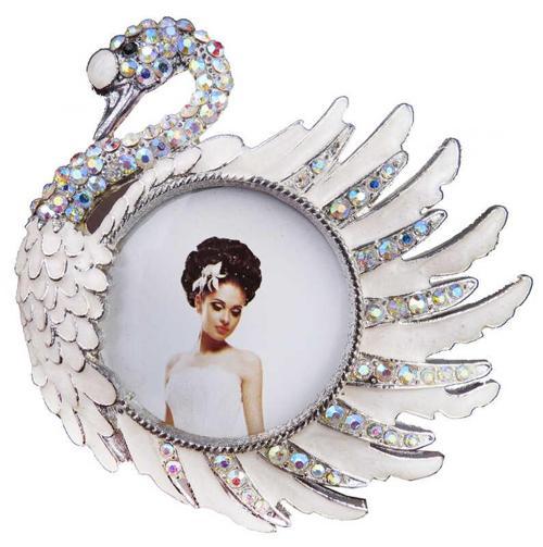 ÇERÇEVE KUĞULU SWAROVSKİ TAŞLI 1 ADET