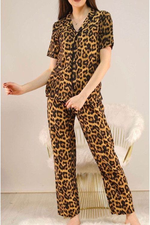Leoparlı Düğmeli %100 Viscon Pijama Takımı