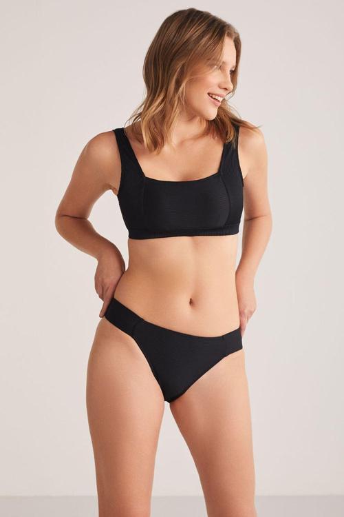 Dokulu Kumaşlı Ayarlanabilir Kopçalı İnce Kap Toparlayıcı Büstiyer Bikini Takımı