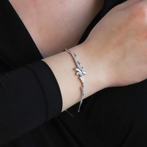 Damla Modeli Zirkon Taşlı Gümüş Bileklik