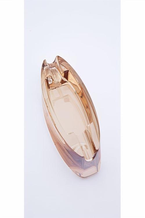 Parmida Kristal Küllük