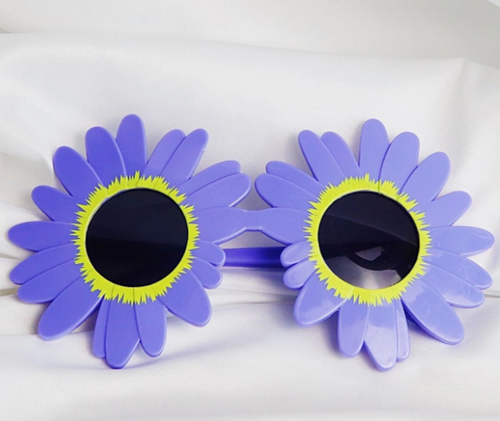 Mor Renk Papatya Şekilli Parti Gözlüğü 18x10 Cm