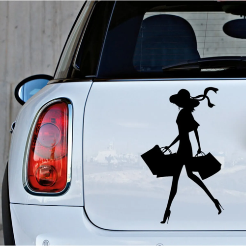 Alışveriş Yapan Kadın Sticker Oto Araba Etiket Siyah Renk 18CM