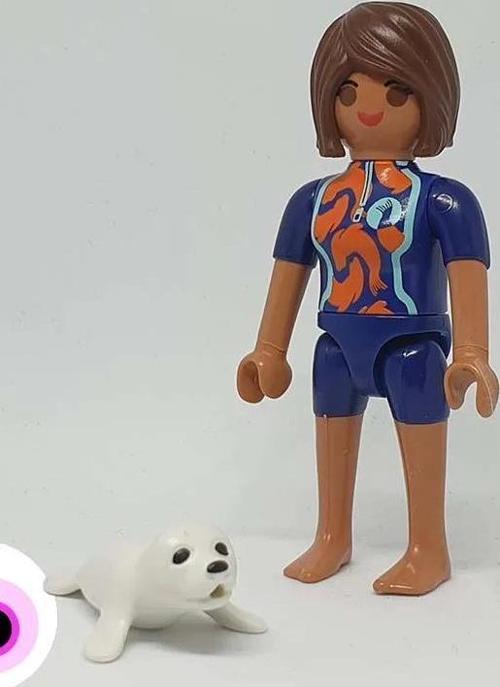 Figures 70733 Series 21 - Seal Trainer