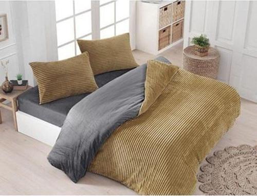 Eternity Fitilli Peluş Çift Kişilik Nevresim Takımı-Hardal