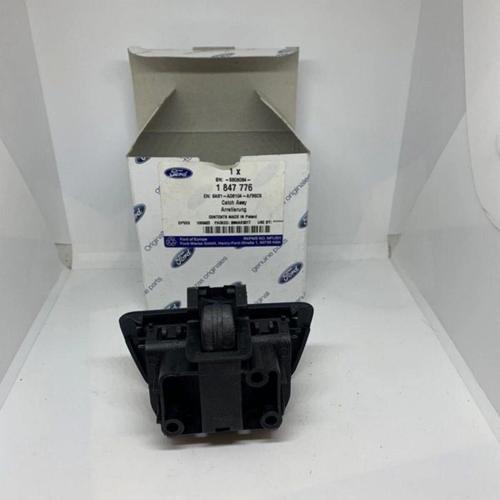 Ford Fiesta 2008  Torpido Kilidi Ve Mandal Siyah  (Oem No:8A61A06104Af38C5)