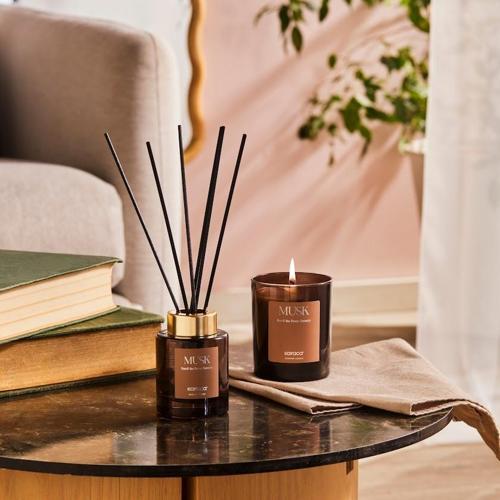 Smell The Sweet Serenity Musk Çubuklu Oda Kokusu 120 Ml ve Kokulu Mum 190 gr