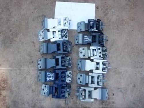 Ford Transit V-363 2014- Arka Kapı Alt Menteşe Sağ  (Oem No:Bk31V429A14Al)