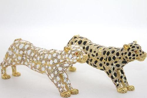 Swarovski Taşlı Tekli Leopar Model 4