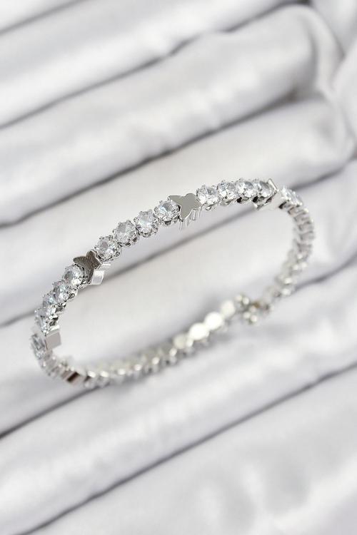 Pirinç Zirkon Taşlı Kalp Model Gümüş Renk Yaylı Kadın Bileklik - EBJ250628W35820