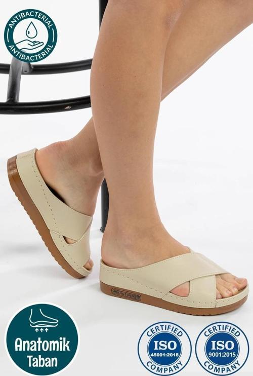 3029 Ortopedik Comfort Günlük Topuklu Kadın Terlik