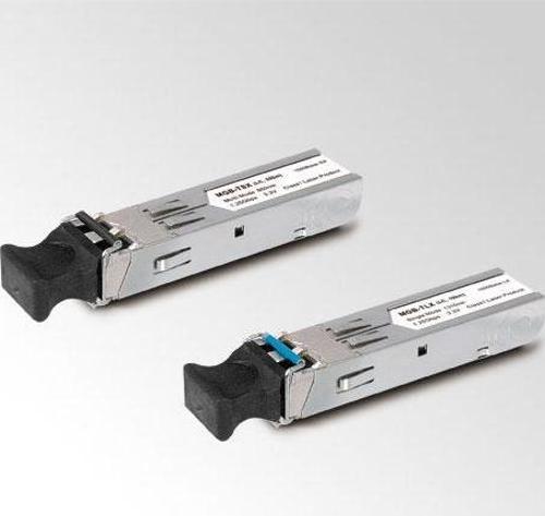 SFP-Port 1000Base-SX (1 Gbps) mini-GBIC modüle 
50 veya 62.5 µ MM kablo üzerinden - 2km