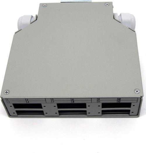 Beek DIN-Ray için Sonlandırma Kutusu, 6 x SC/Duplex Coupler için (Fiber coupler ve pigtail haricen temin edilir)&lt;br&gt;
Beek Din Rail Distribution Box for 6x SC/DX Couplers (Fiber couplers and pigt