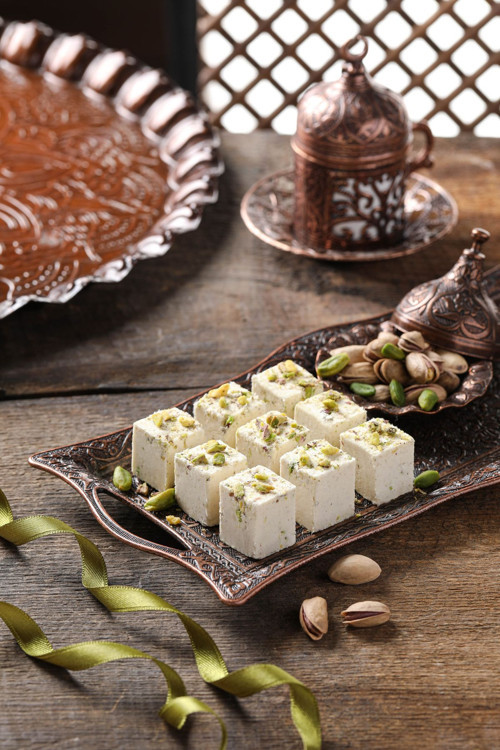 Antep Fıstıklı Büyük Dilim Çekme Helva 650 Gr