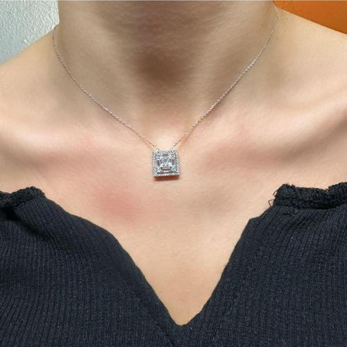 925 Ayar Gümüş Işıltılı Kare Hayalet Kolye