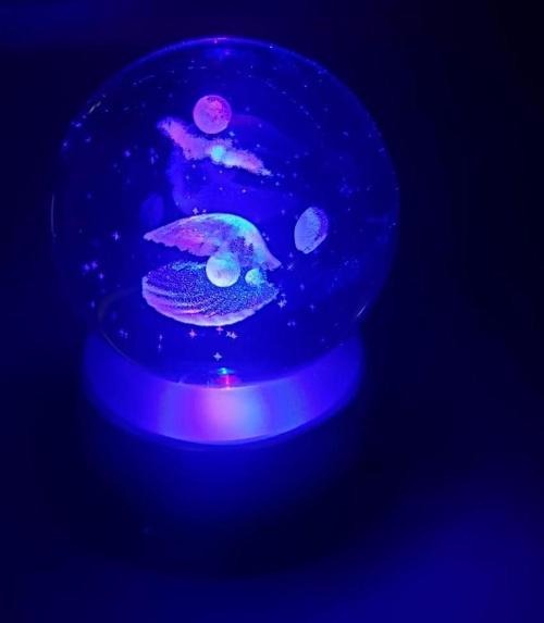 Kristal Cam Küre Işıklı