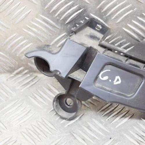 Arka Tampon Baglantı İç Plastık Sağ C3 B Psa Peugeot 97-00 (Oem No: 9813361580)