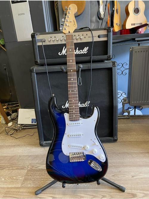Strat Kasa Mavi Blueburst Elektro Gitar Sss ( Kılıf, Pena, Askı, Kablo Hediye )