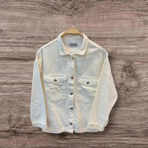 Kadife Kumaşlı Cep Detaylı Kadın Ceket