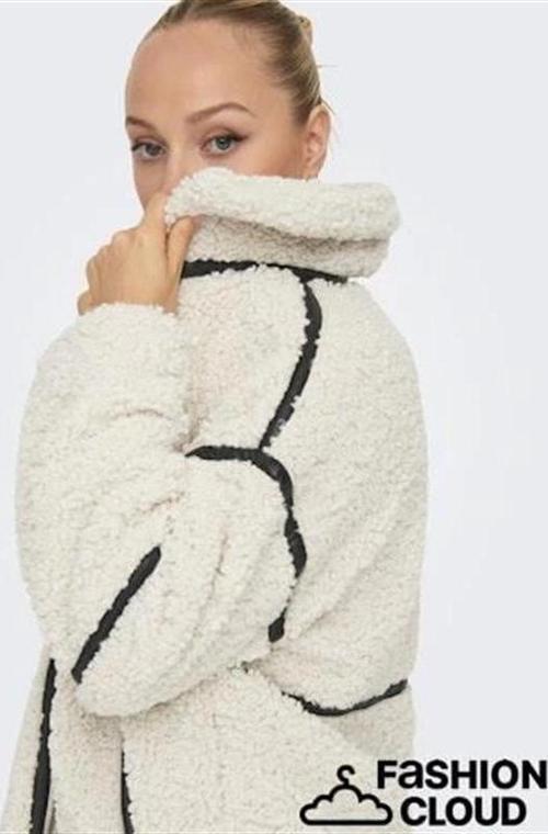 Deri Detaylı Oversize Kadın Ceket