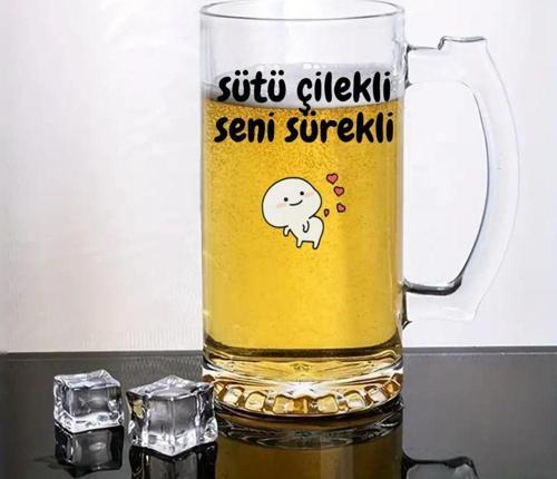 Sütü Çilekli Seni Sürekli Tasarımlı Arjantin Bira Bardağı Kulplu Bardak