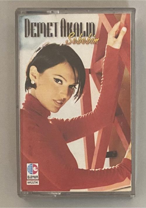  Demet Akalın - Sebebim Kaset