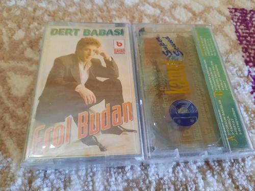  Erol Budan- Dert Babası Jelatinli Cam Baskı Kaset