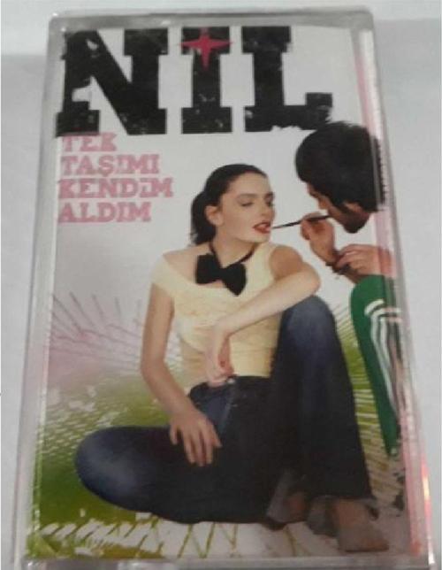 Nil Karaibrahimgil - Tek Taşımı Kendim Aldım Kaset