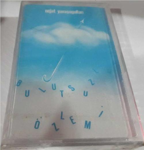 Bulutsuzluk Özlemi - Nejat Yavaşoğulları Kaset